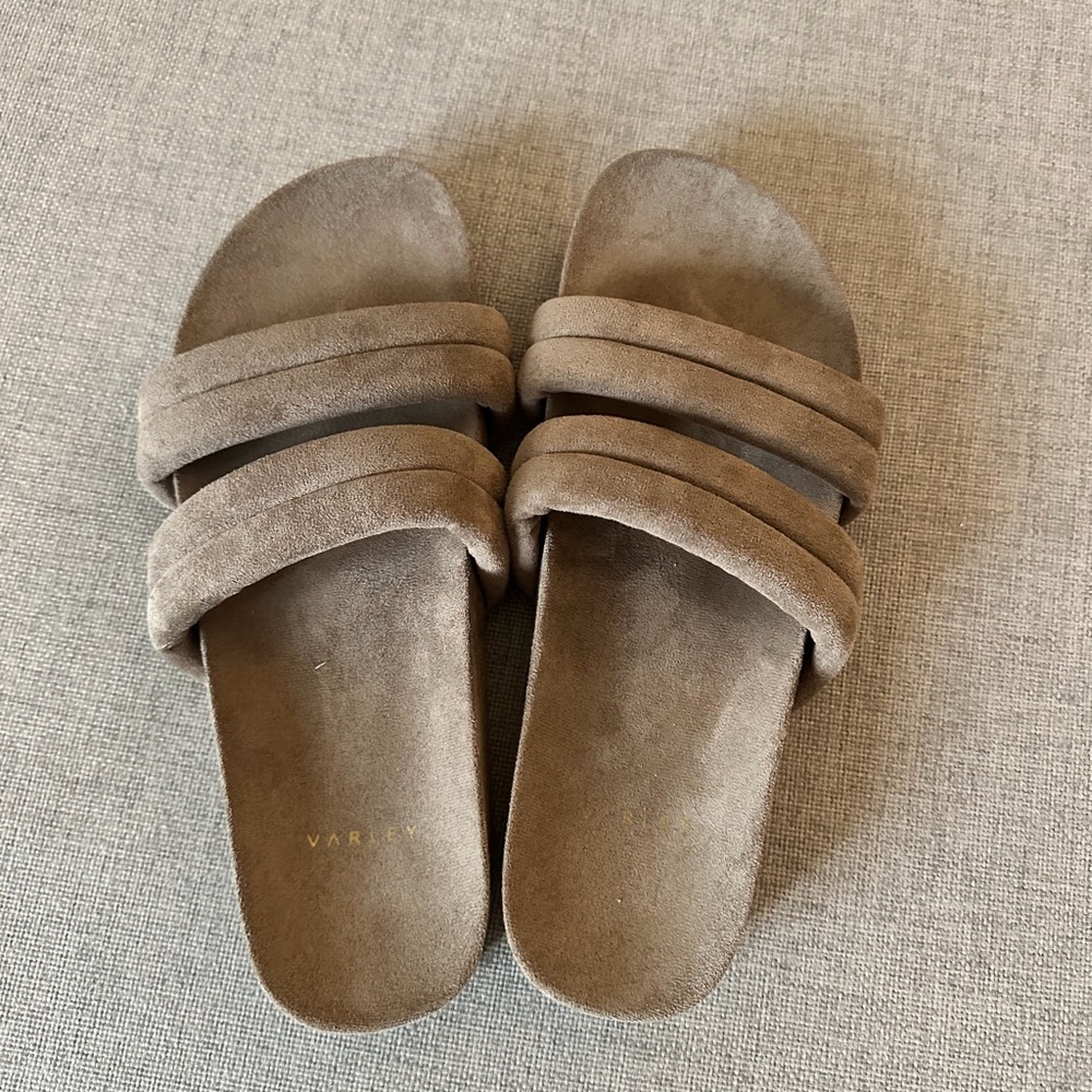 Varley Giles Quilted Slides